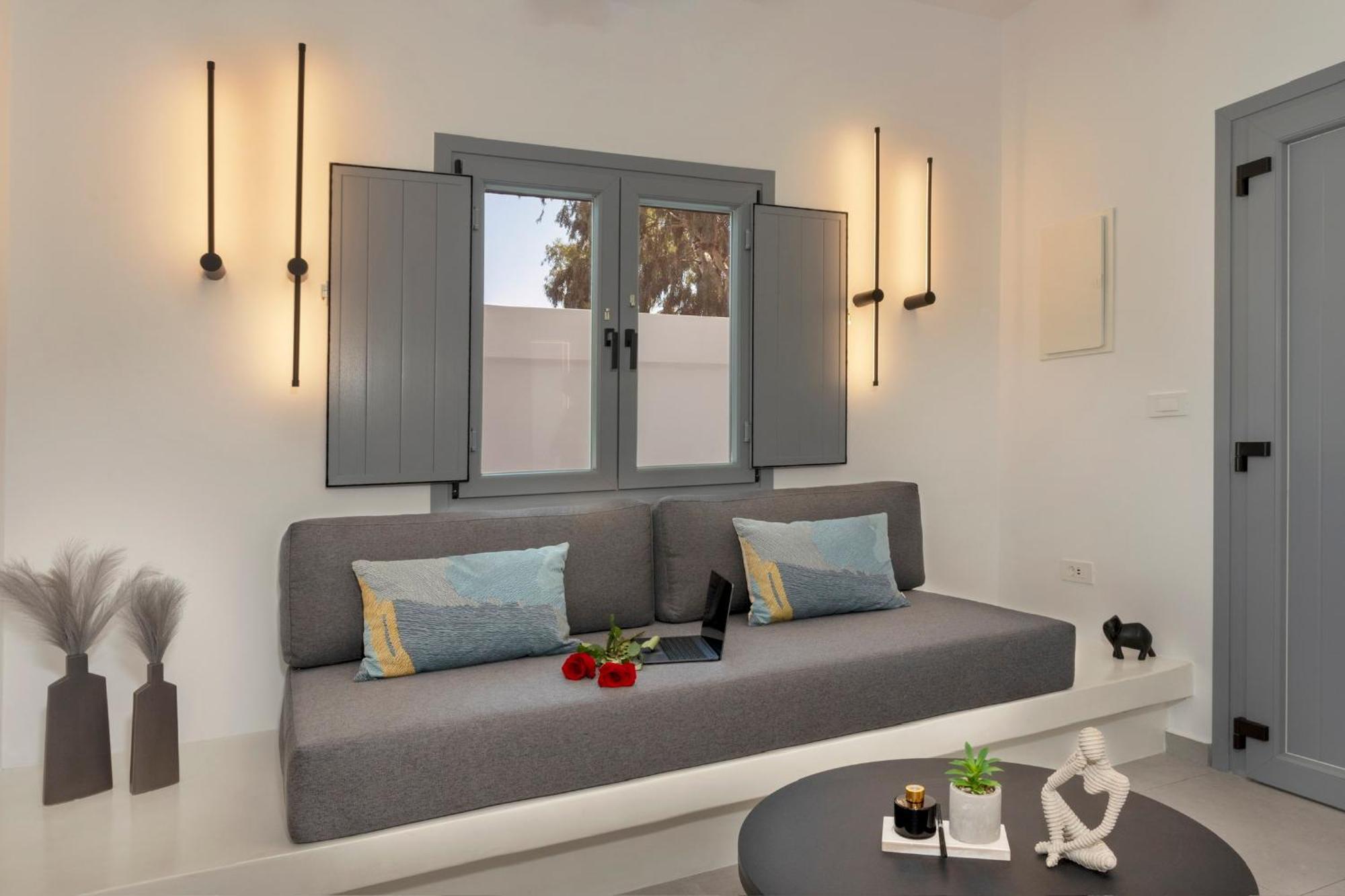 Linea Luxury Suites Тира Экстерьер фото