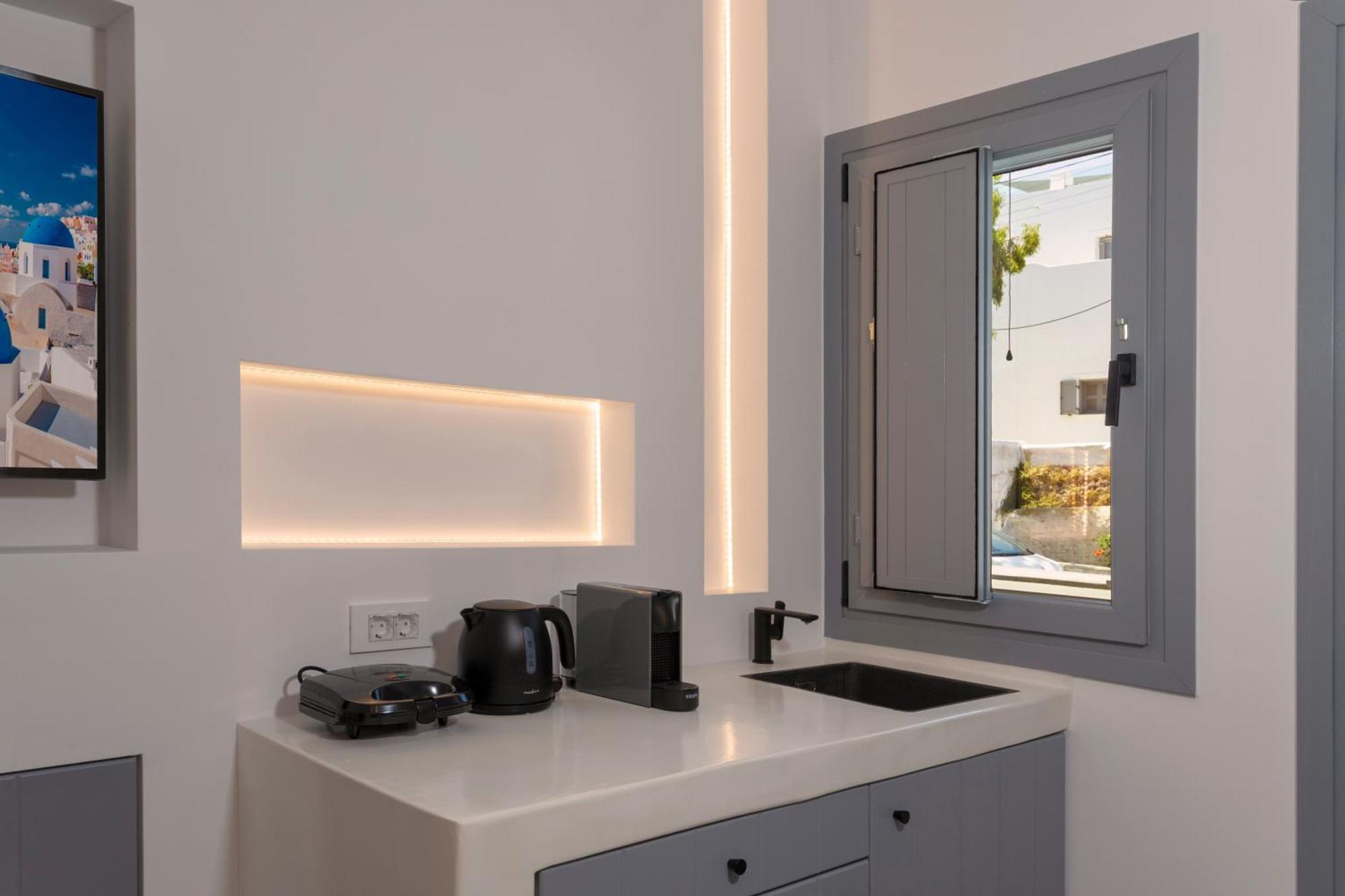 Linea Luxury Suites Тира Экстерьер фото
