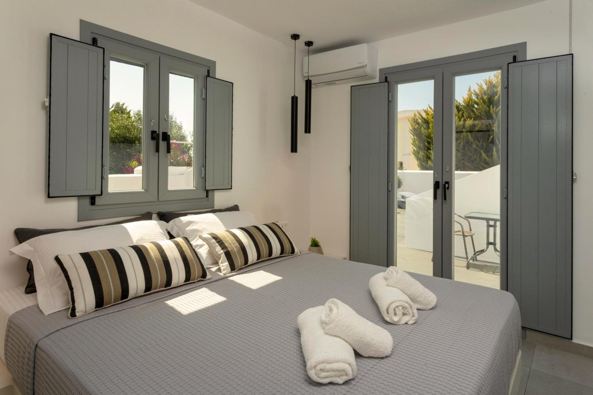 Linea Luxury Suites Тира Экстерьер фото
